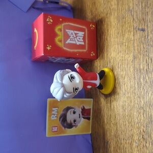 McDonalds Tiny Tan RM Figure - Red and Yellow